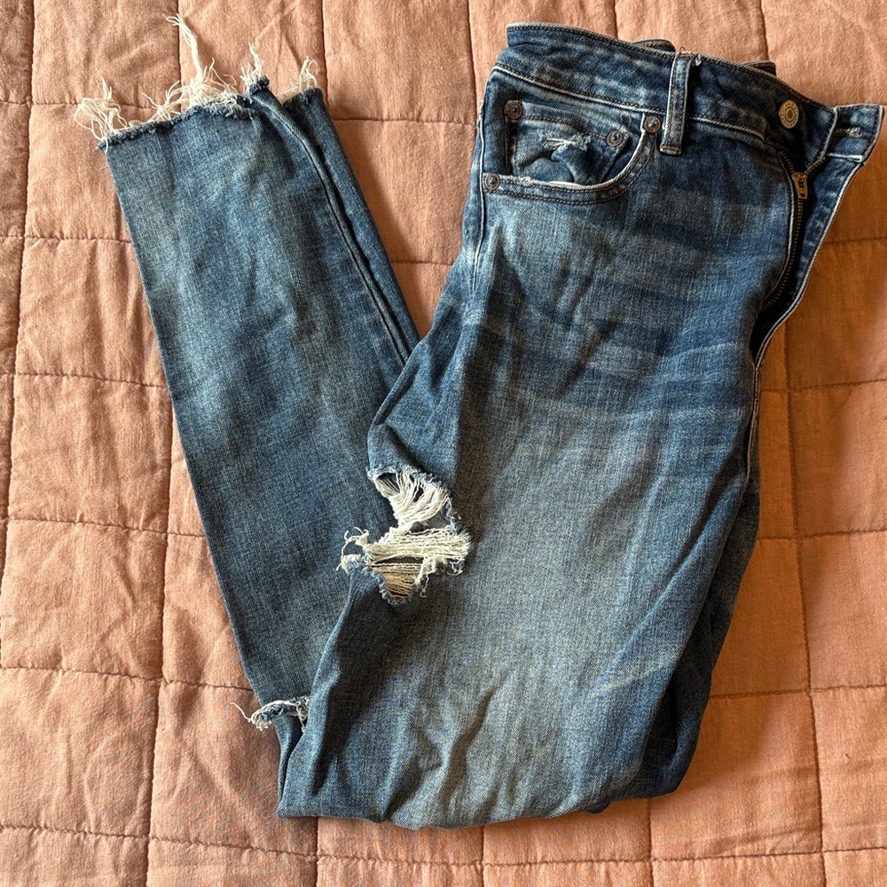 American Eagle Outfitters Distressed Dark Blue Skinny Jeans